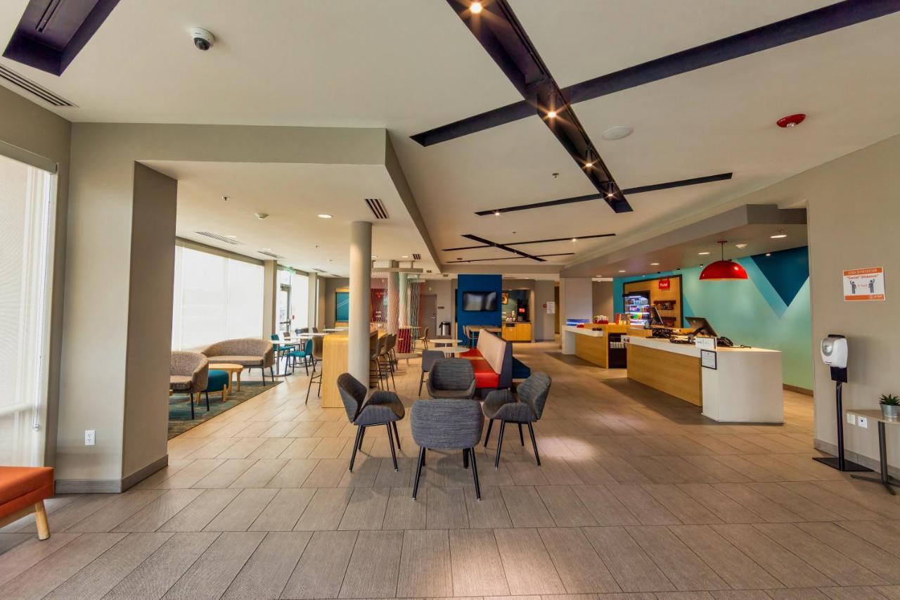 Avid Hotels - Denver Airport Area By Ihg Екстериор снимка