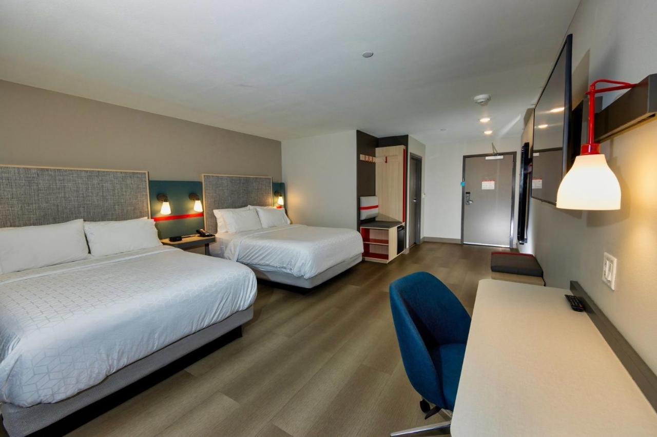 Avid Hotels - Denver Airport Area By Ihg Екстериор снимка