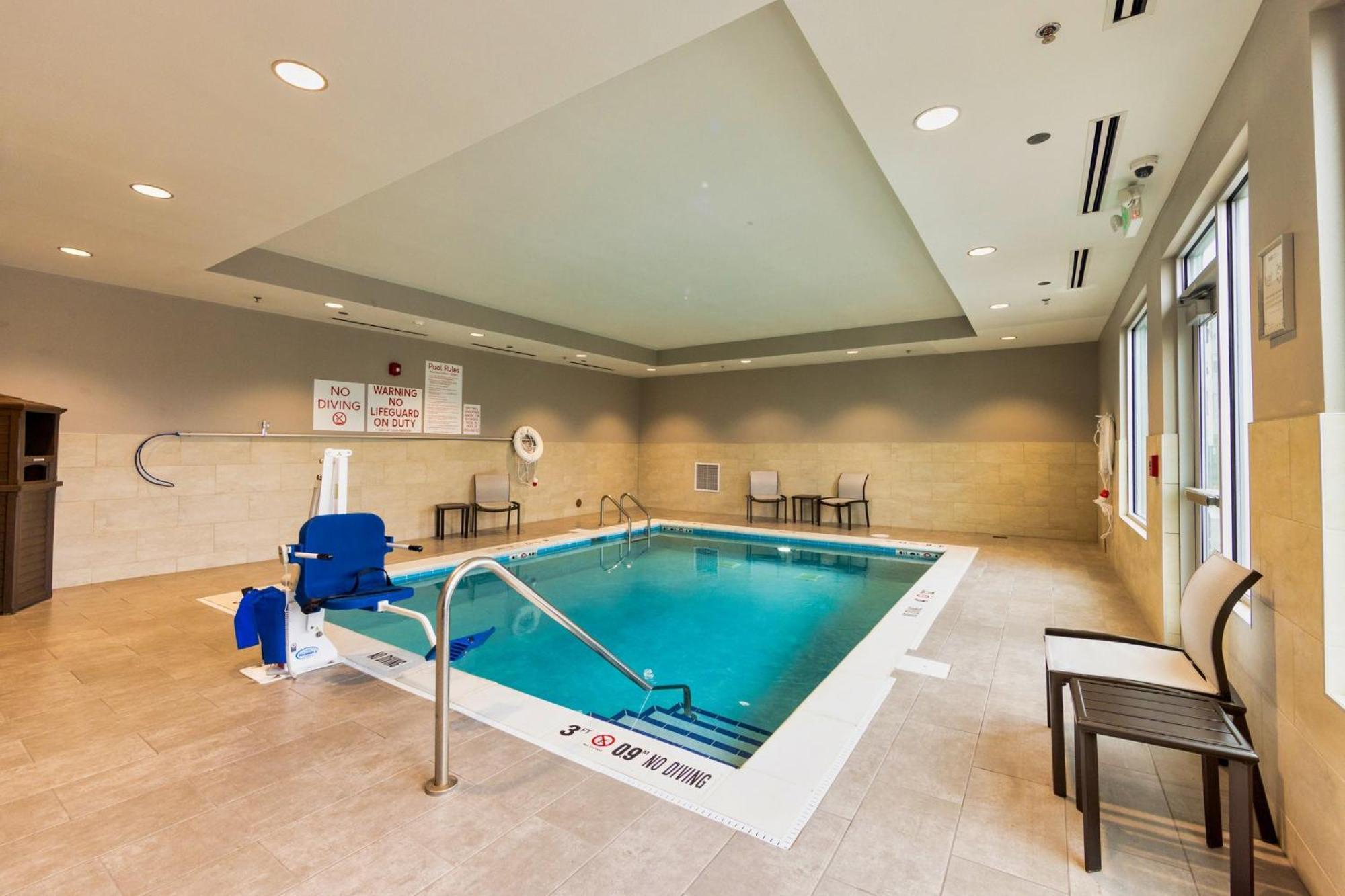 Avid Hotels - Denver Airport Area By Ihg Екстериор снимка