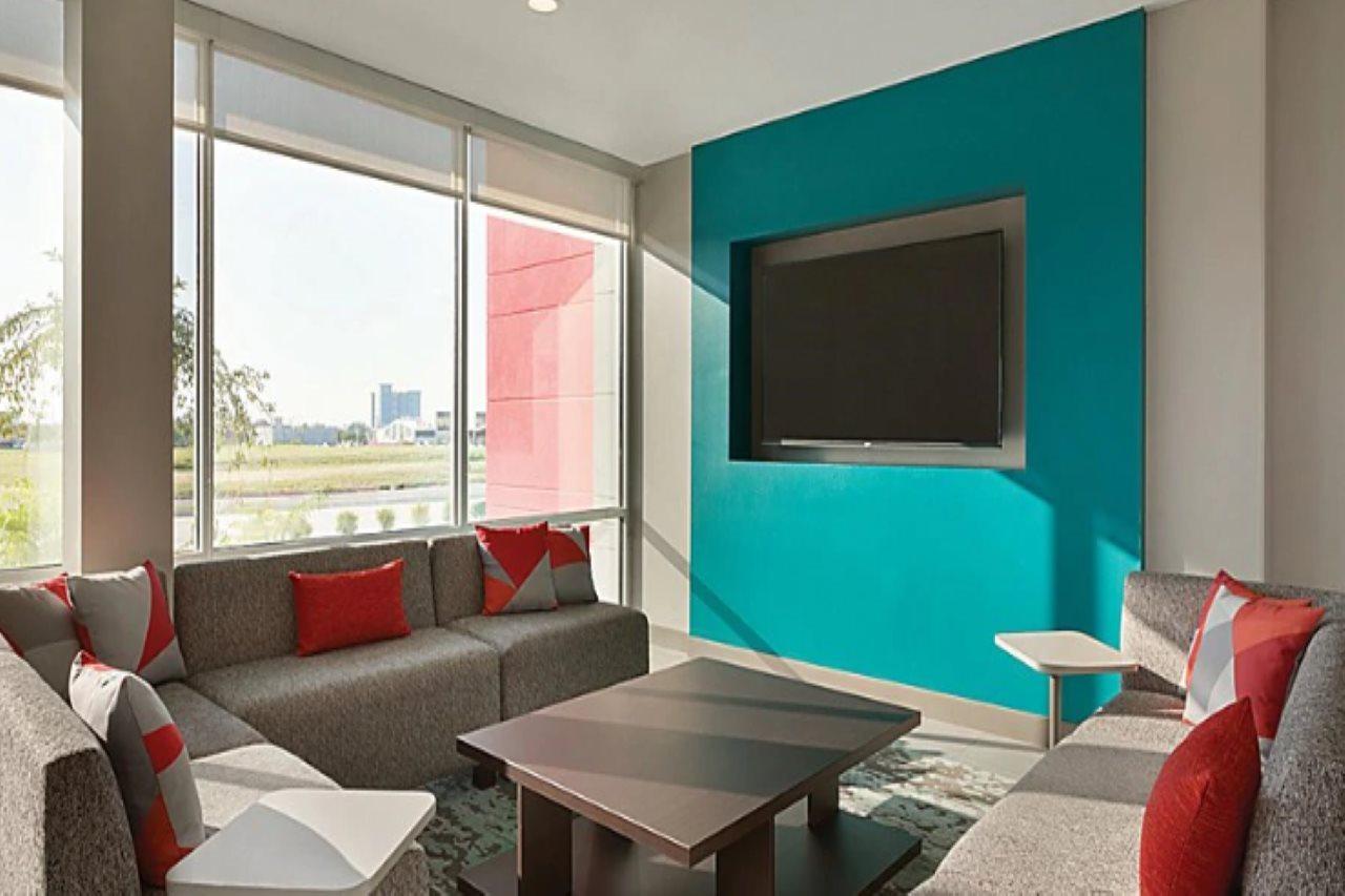 Avid Hotels - Denver Airport Area By Ihg Екстериор снимка